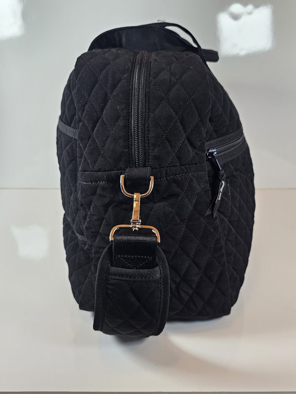 ✨ Vera Bradley Large Quilted Duffel Bag - Classic Black - Like New Condition ✨ - Picture 11 of 13
